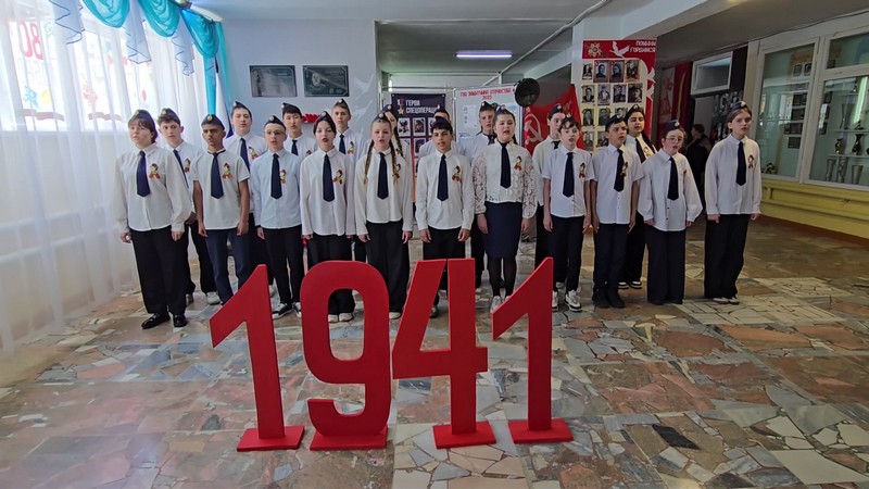 Ученики школы №3 г. Красноармейска подготовили театрализованное представление.