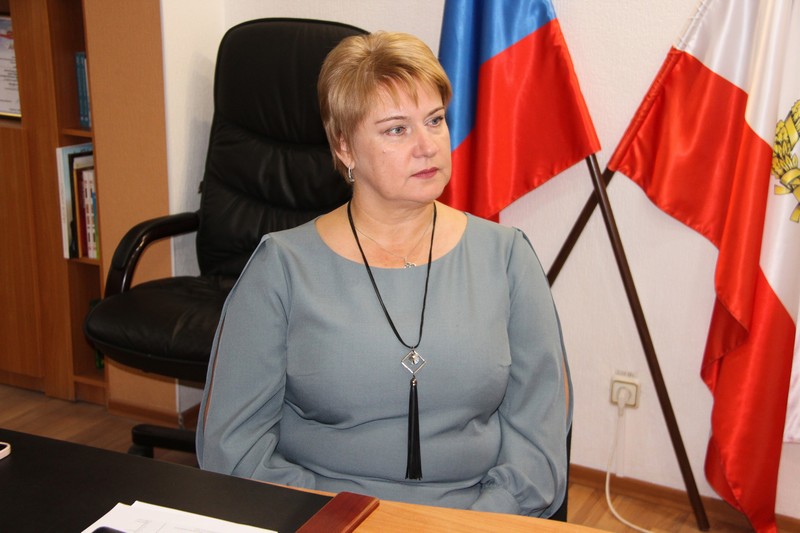 Елена Наумова приняла участие в заседании постоянно действующего совещания, которое прошло под председательством губернатора.