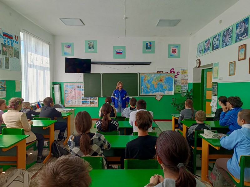 В СОШ 23 с. Первомайское состоялась встреча с представителями газовой службы! .