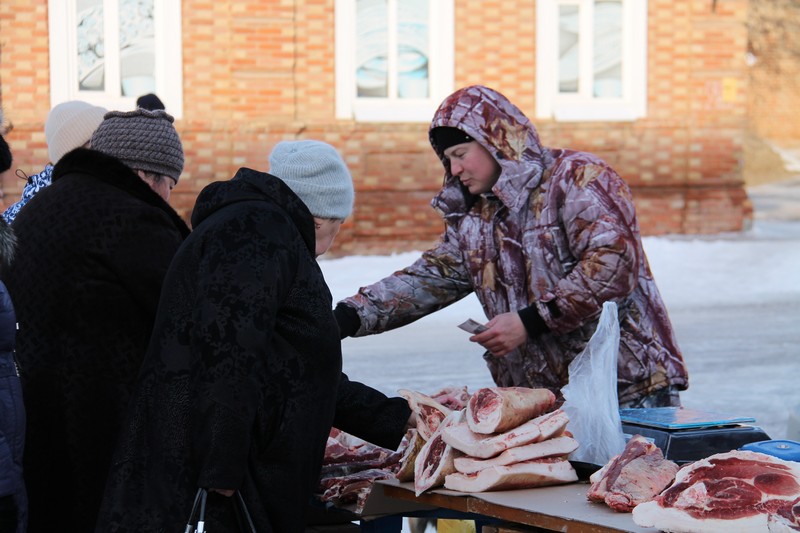 В Красноармейске прошла ярмарка &quot;Выходного дня&quot;.