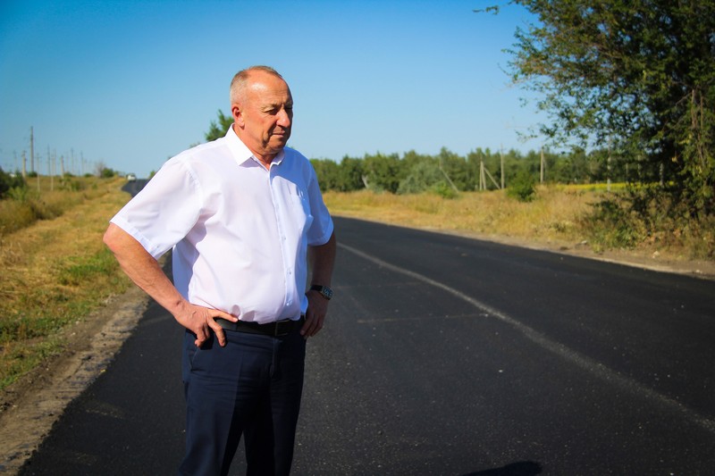 Александр Зотов ознакомился с ходом работ по ремонту дороги Южного обхода.