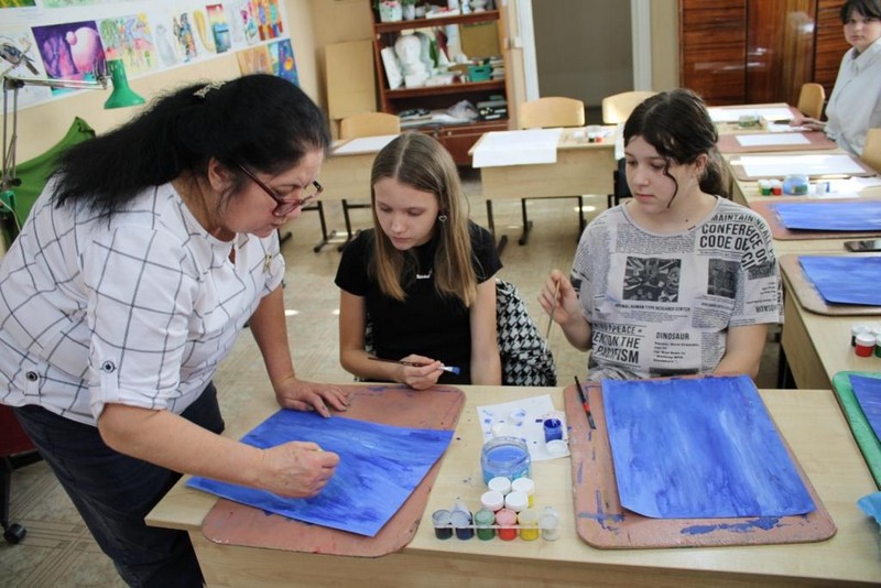 В Детской школе искусств Красноармейска состоялся мастер-класс.