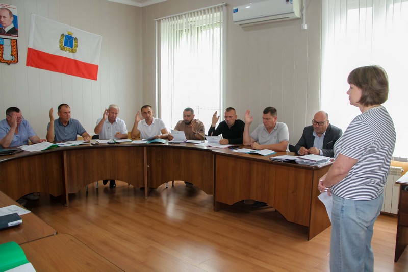 Депутаты городского Совета провели очередное заседание.