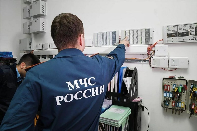 МЧС России за год проведено 360 тысяч профилактических визитов.