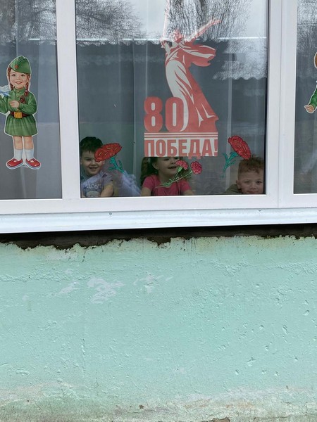В группах ДОУ 16 были установлены окна из ПВХ.