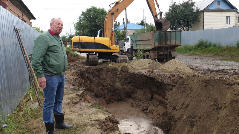 В г. Красноармейске устранили аварию на основном водопроводе.