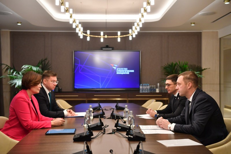 Сегодня губернатор Роман Бусаргин в Москве встретился с генеральным директором Агентства стратегических инициатив (https://t.me/ASI_RU) Светланой Чупшевой.