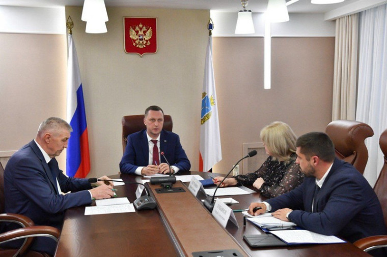 Роман Бусаргин: в Саратовской области планируется возобновить пассажирские междугородние перевозки по Волге. Роман Бусаргин: в Саратовской области планируется возобновить пассажирские междугородние перевозки по Волге.