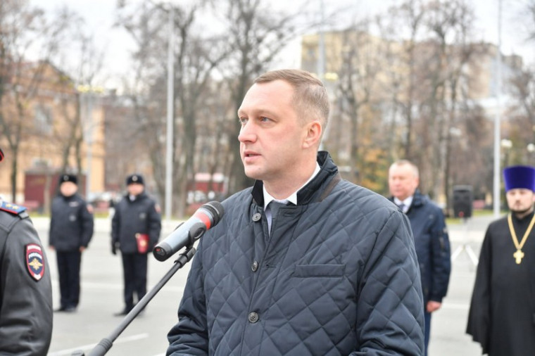 Губернатор Роман Бусаргин поздравил участковых с профессиональным праздником. Губернатор Роман Бусаргин поздравил участковых с профессиональным праздником.