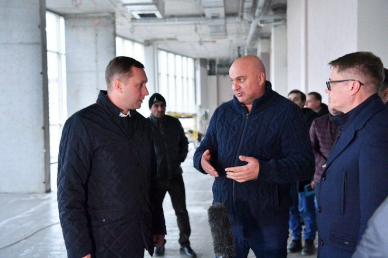 Роман Бусаргин посетил строительную площадку спорткомплекса «Протон-Арена». Роман Бусаргин посетил строительную площадку спорткомплекса «Протон-Арена».