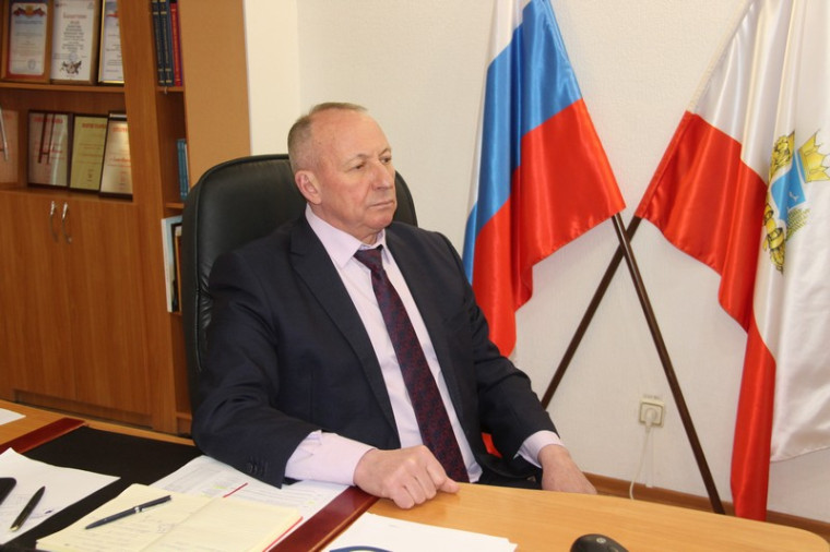 Александр Зотов принимает участие в заседании постоянно действующего совещания. Александр Зотов принимает участие в заседании постоянно действующего совещания.