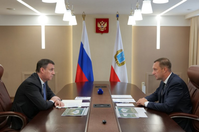 Дмитрий Патрушев с губернатором Романом Бусаргиным обсудил вопросы использования природных ресурсов, охраны окружающей среды и промышленный потенциал региона. Дмитрий Патрушев с губернатором Романом Бусаргиным обсудил вопросы использования природных ресурсов, охраны окружающей среды и промышленный потенциал региона.