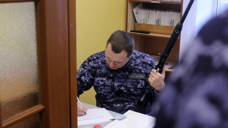 В связи с открытием сезона охоты на водоплавающую дичь, Росгвардия напоминает о необходимости соблюдения владельцами сохранности оружия. В связи с открытием сезона охоты на водоплавающую дичь, Росгвардия напоминает о необходимости соблюдения владельцами сохранности оружия.