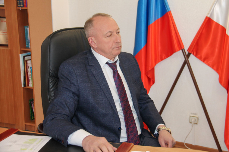 Глава района Александр Зотов принял участие в заседании постоянно действующего совещания, которое прошло под председательством губернатора. Глава района Александр Зотов принял участие в заседании постоянно действующего совещания, которое прошло под председательством губернатора.