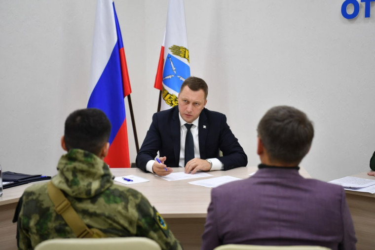 Губернатор провел личный прием участников СВО и членов их семей в первую субботу месяца. Губернатор провел личный прием участников СВО и членов их семей в первую субботу месяца.