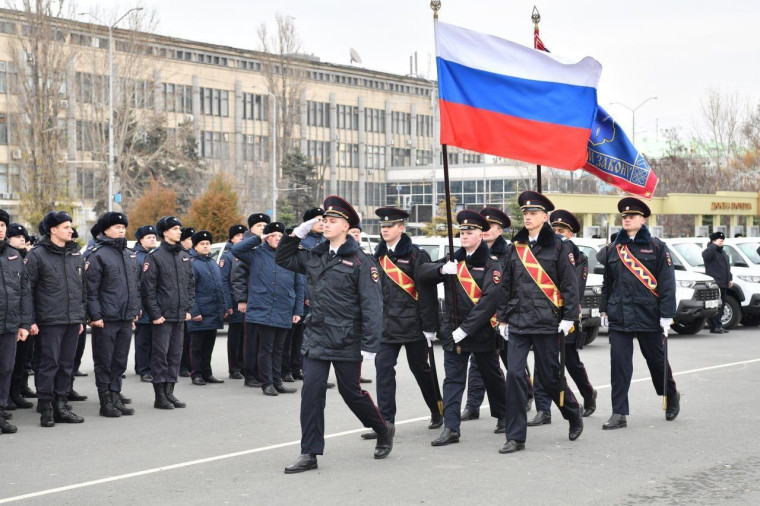 Сегодня свой профессиональный праздник отмечают сотрудники органов внутренних дел. Сегодня свой профессиональный праздник отмечают сотрудники органов внутренних дел.