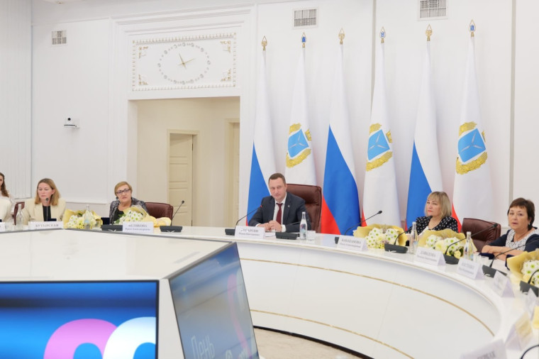 В региональном Правительстве прошло торжественное мероприятие, посвященное Дню матери. В региональном Правительстве прошло торжественное мероприятие, посвященное Дню матери.