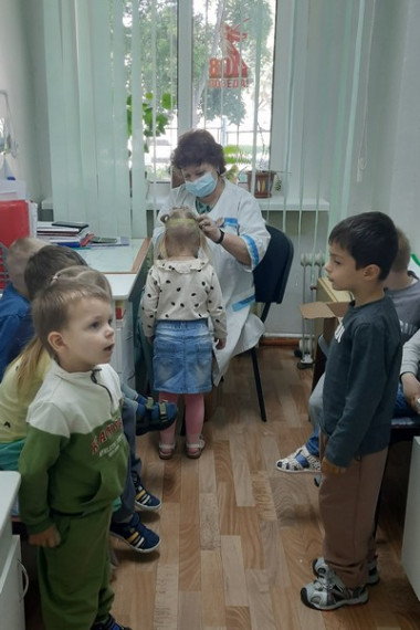 Поход на антропометрию к медработнику детского сада № 16. Поход на антропометрию к медработнику детского сада № 16.