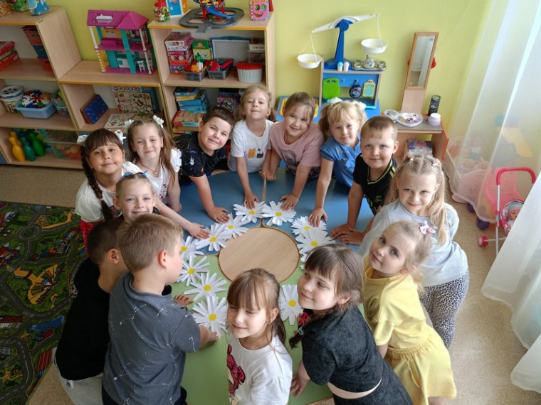 Сегодня в детском саду № 18 отметили День ромашки!. Сегодня в детском саду № 18 отметили День ромашки!.