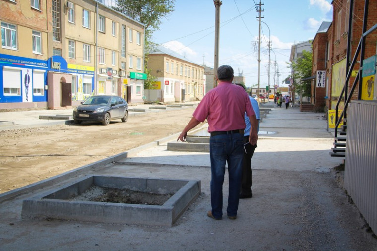 Работы по обустройству улицы Ленина не обходят стороной и общественный Совет.