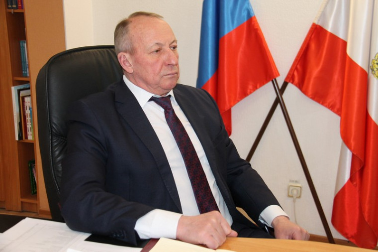 Александр Зотов принял участие в заседании постоянно действующего совещания, которое прошло под председательством губернатора.